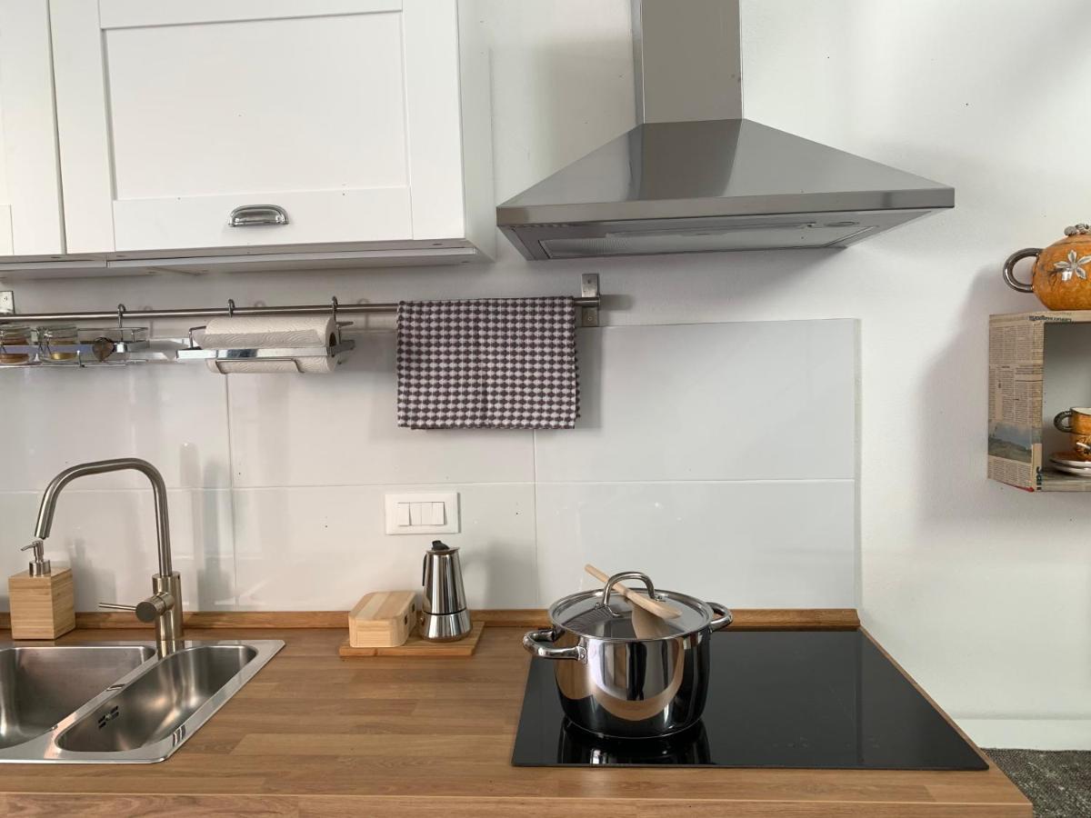 Metroloft Bed & Breakfast โบโลญญา ภายนอก รูปภาพ