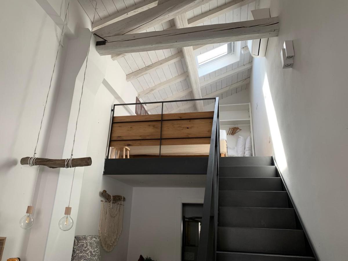 Metroloft Bed & Breakfast โบโลญญา ภายนอก รูปภาพ